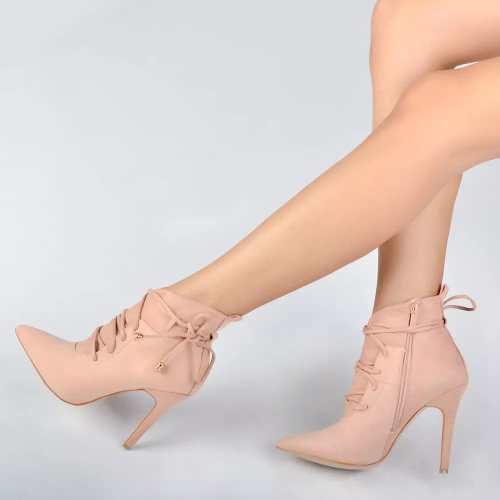 Pointed Toe Cross-Tied Bottines