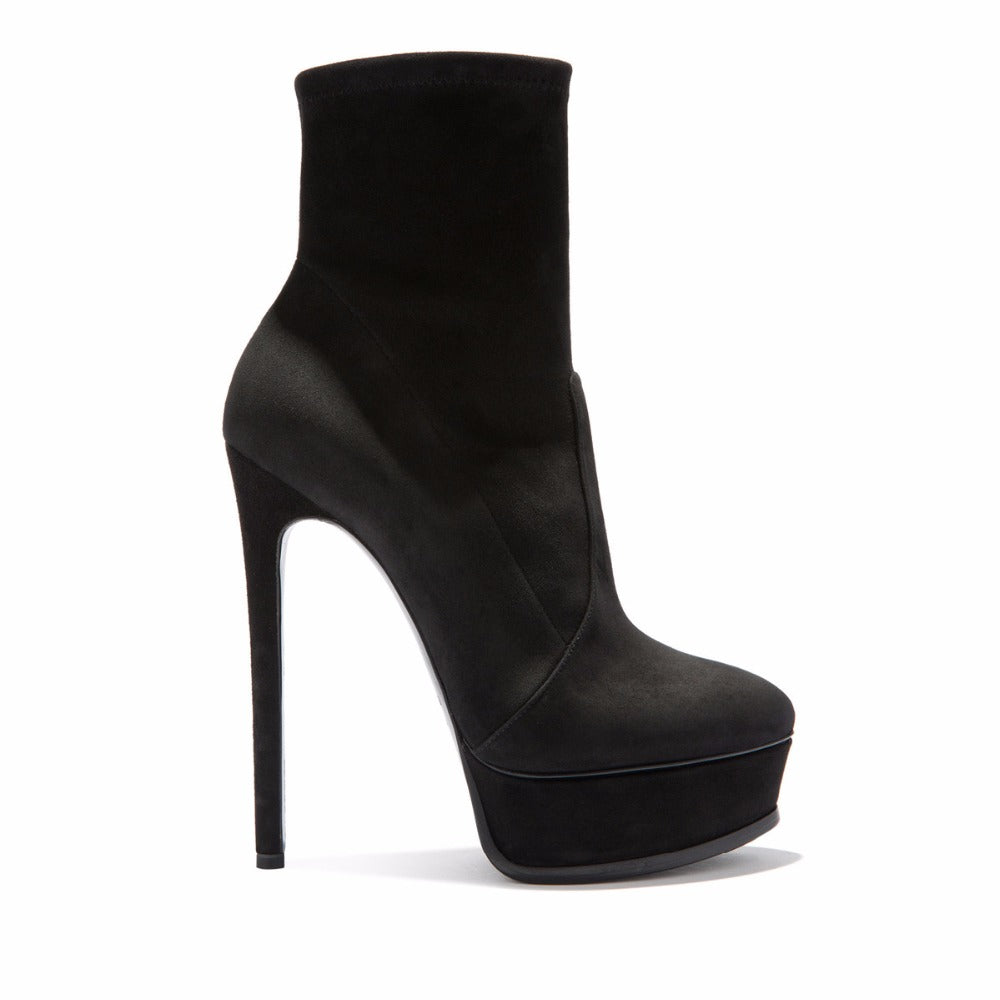 Bottines bas en daim noires